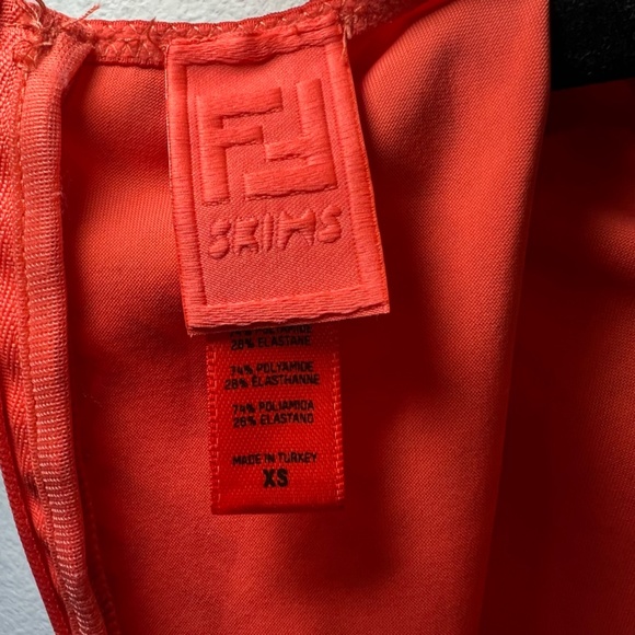 Skims X Fendi Women's Sleeveless Mid Thigh Bodysuit Georgia Orange Stretch Sz XS - Picture 11 of 12